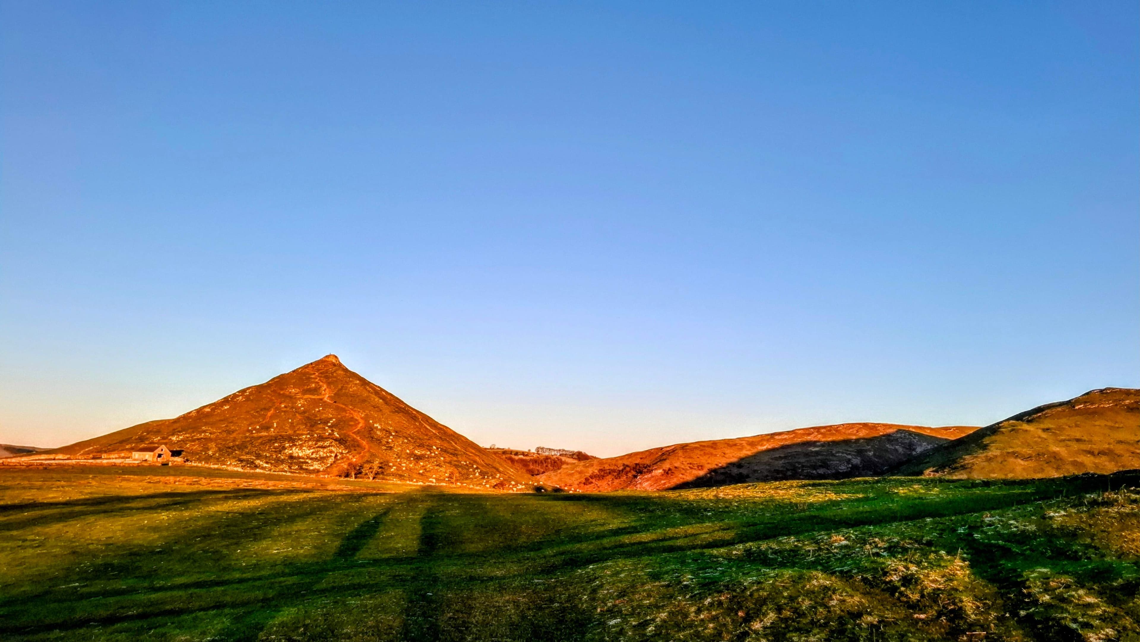 Cover Image for Thorpe Cloud or bust! Our first ever official hike